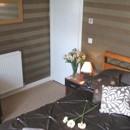 Вилла Carvetii - Gemini House - 4 Bed House Sleeps Up To 8 People Tillicoultry Экстерьер фото